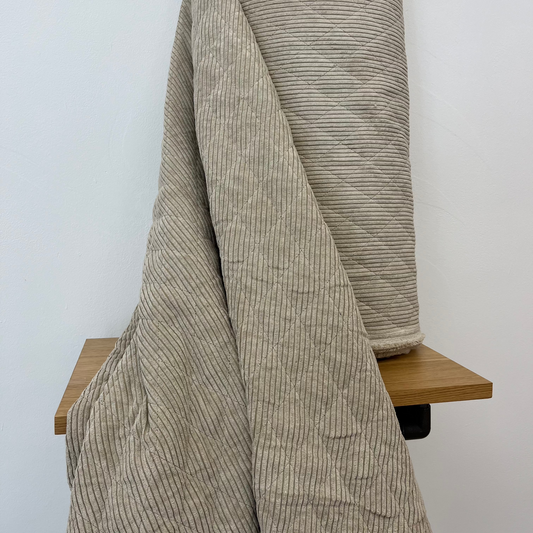 Breitcord gesteppt / Beige